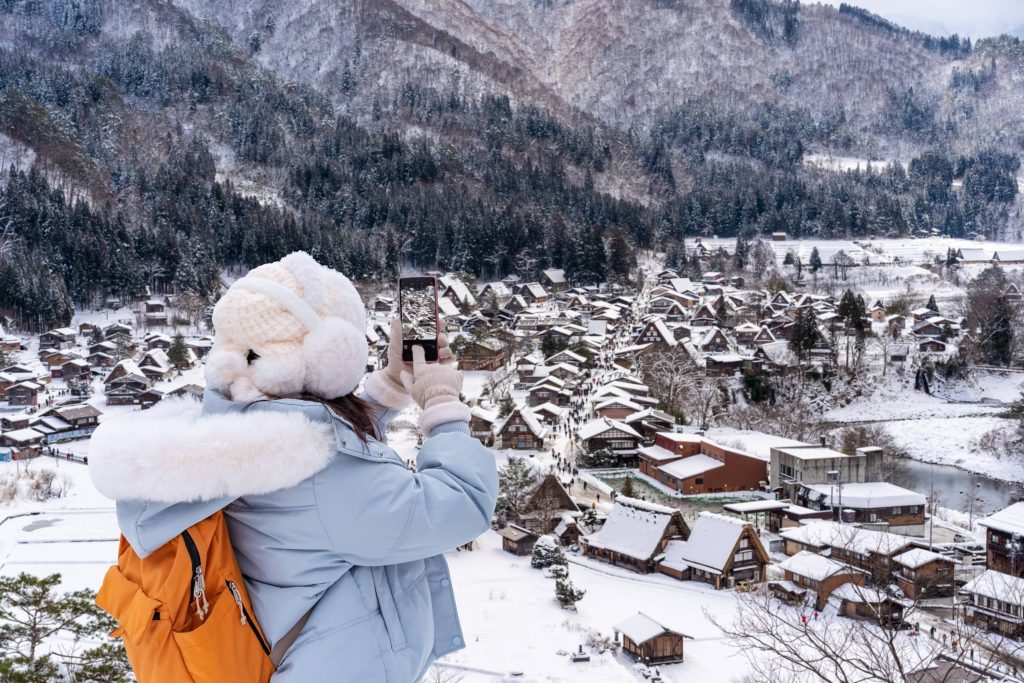 冬季來日本旅遊,保暖一定要做好,建議玉米式穿法,外面保暖裡面輕薄,進到室內才好調節溫度。
