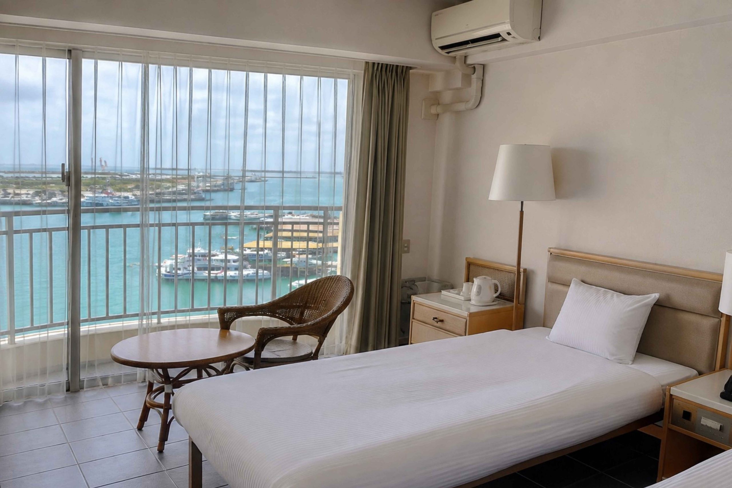 如果你的石垣島行程有瘋狂跳島，Hotel East China Sea這間市區型飯店會非常適合你。（圖片來源：五福旅遊） 