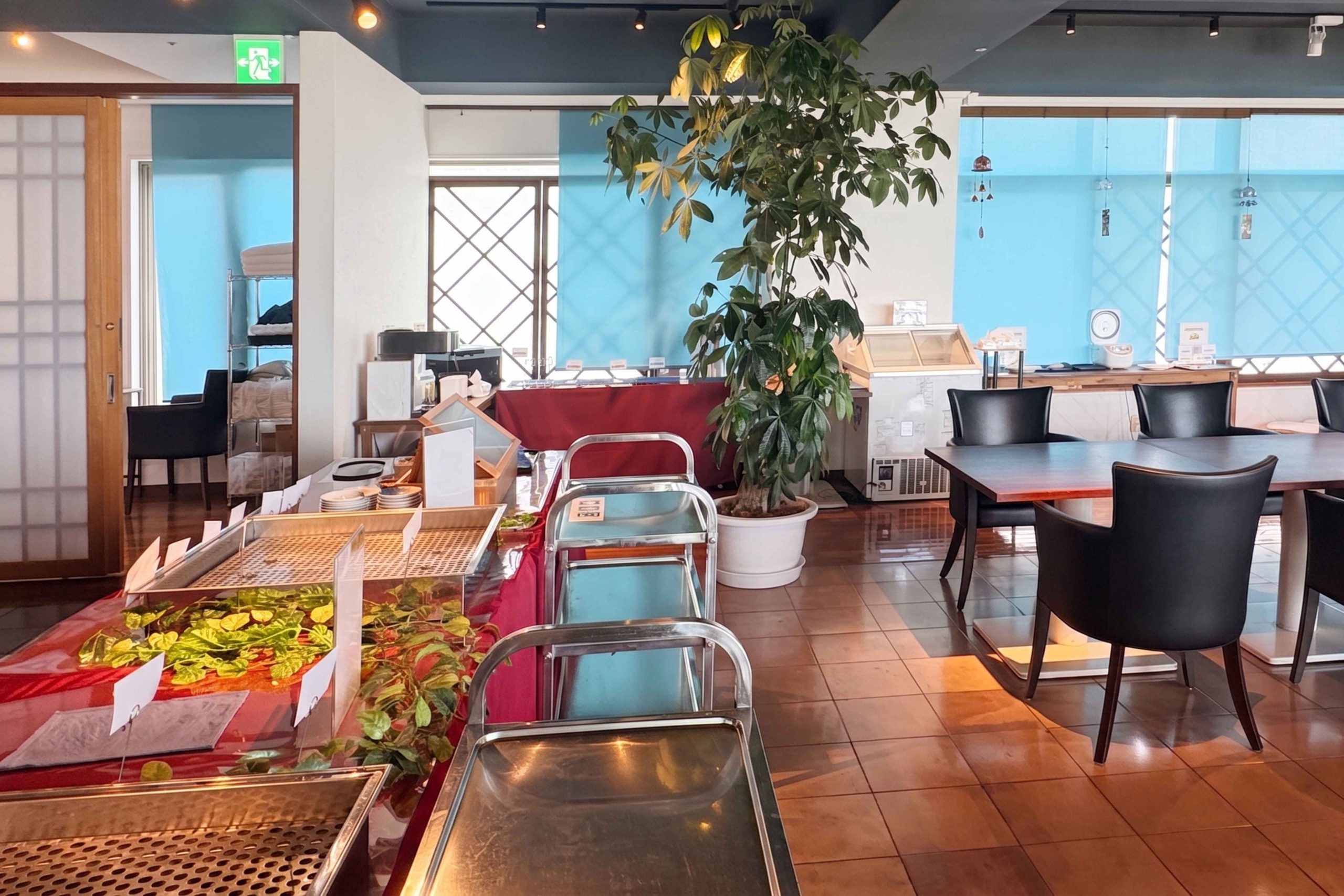 Hotel East China Sea飯店內的自助早餐，使用在地食材製作，選擇豐富多元。（圖片來源：五福旅遊） 