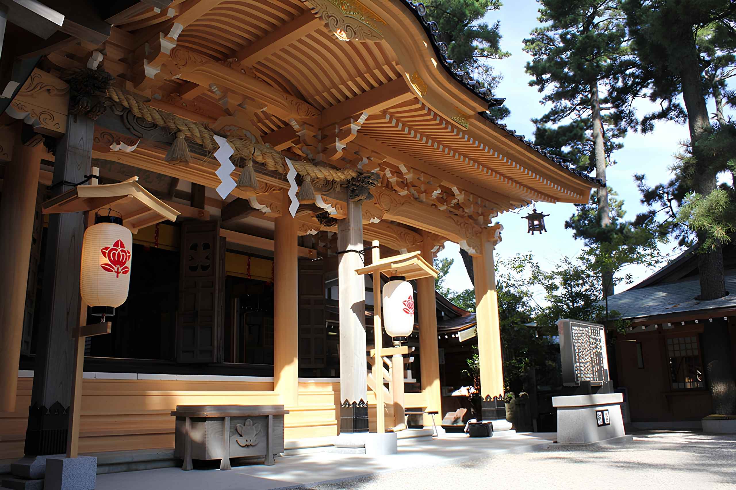安宅住吉神社境內弁慶、義經、富樫三尊銅像,日本唯一難關突破神社。(圖片來源:安宅住吉神社官網)